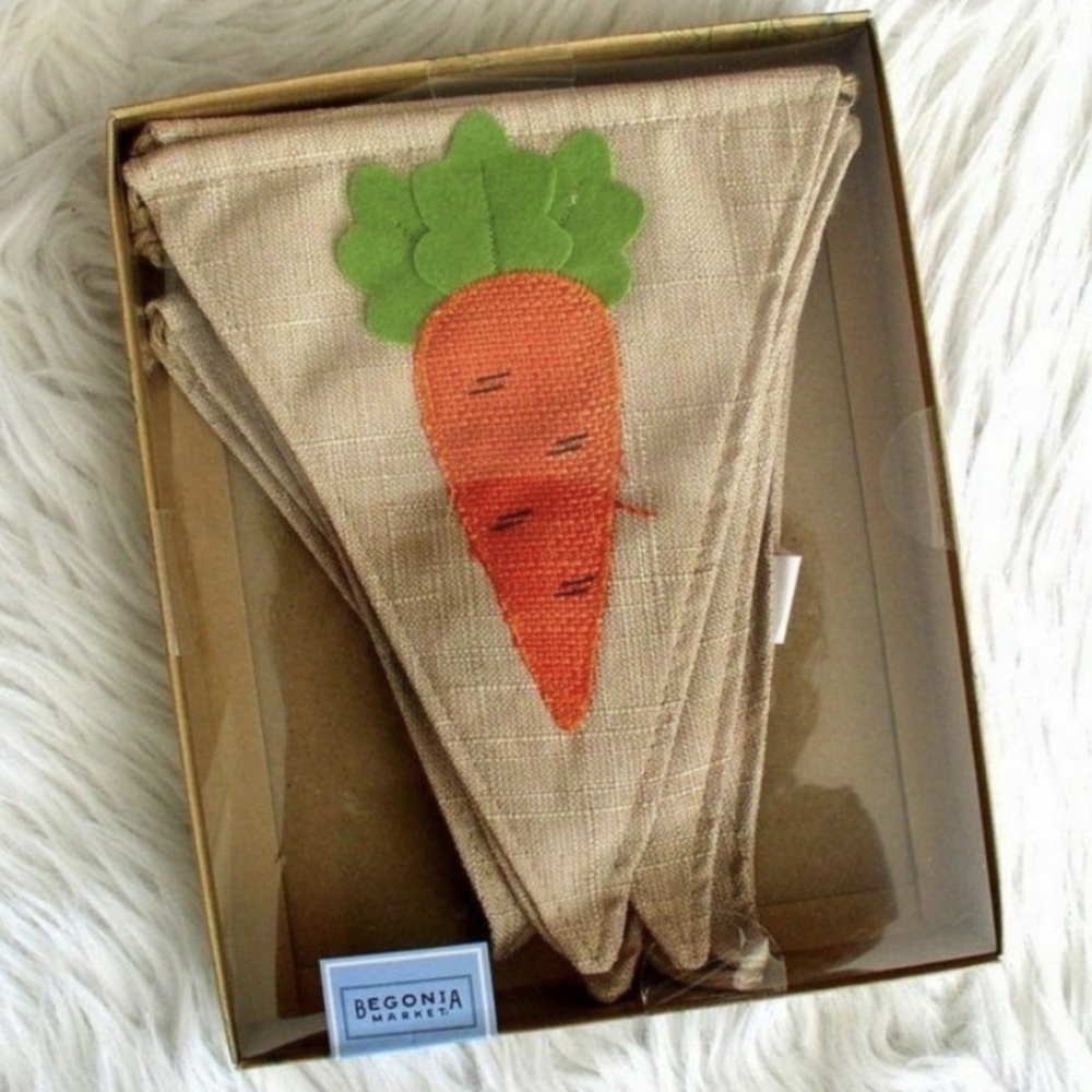 Begonia Market Rabbit Carrot Burlap Triangle Banner